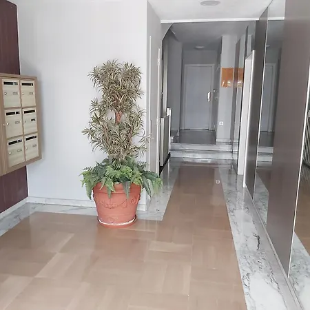 Superb 50m2 Flat - 4 Min To Palais, 1 Min To Διαμέρισμα *